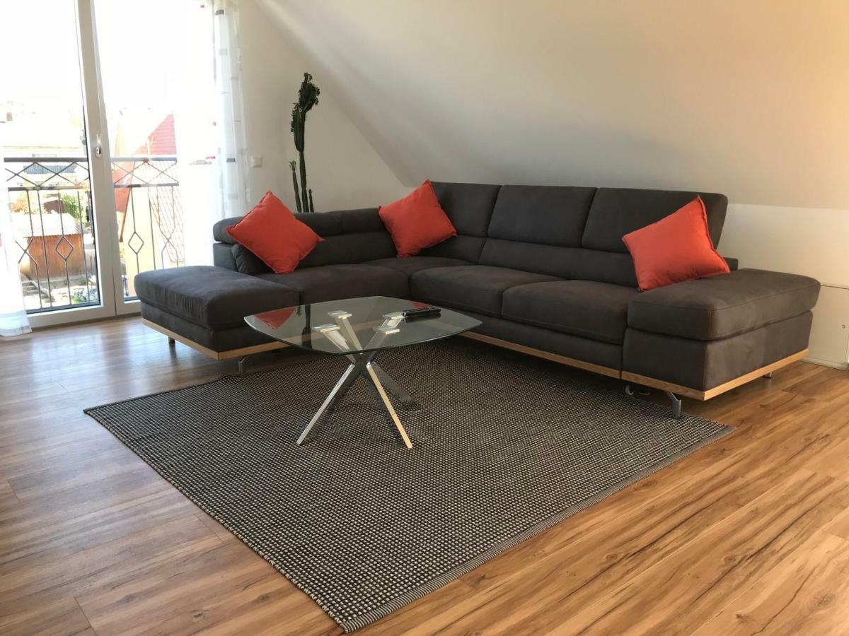 Apartment Scheuring 2.og *